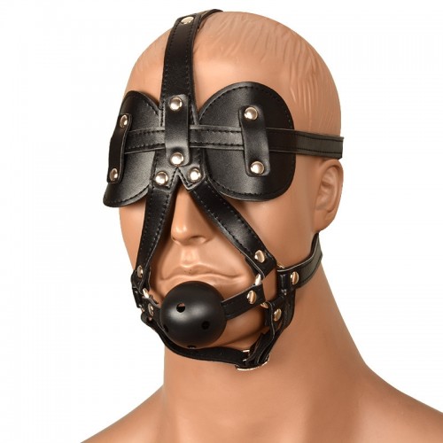 Hoofdharnas met mondknevel bdsm fetish