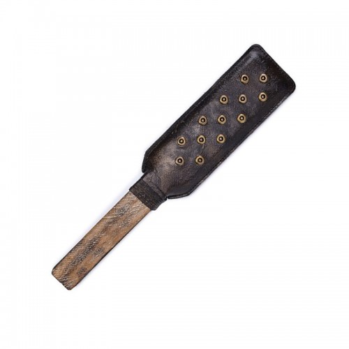 pu leren paddle studs