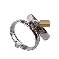 handboeien met hangslot bdsm
