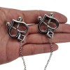 bdsm tepelklemmen hartjes bondage