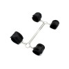 Handboeien + voet met metalenstang bondage
