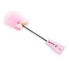 roze zweep met kietelaar